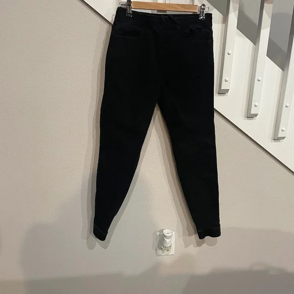 Jeans by Hollister - Picture 1 of 4